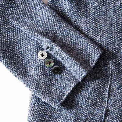 袖口は本切羽風仕様